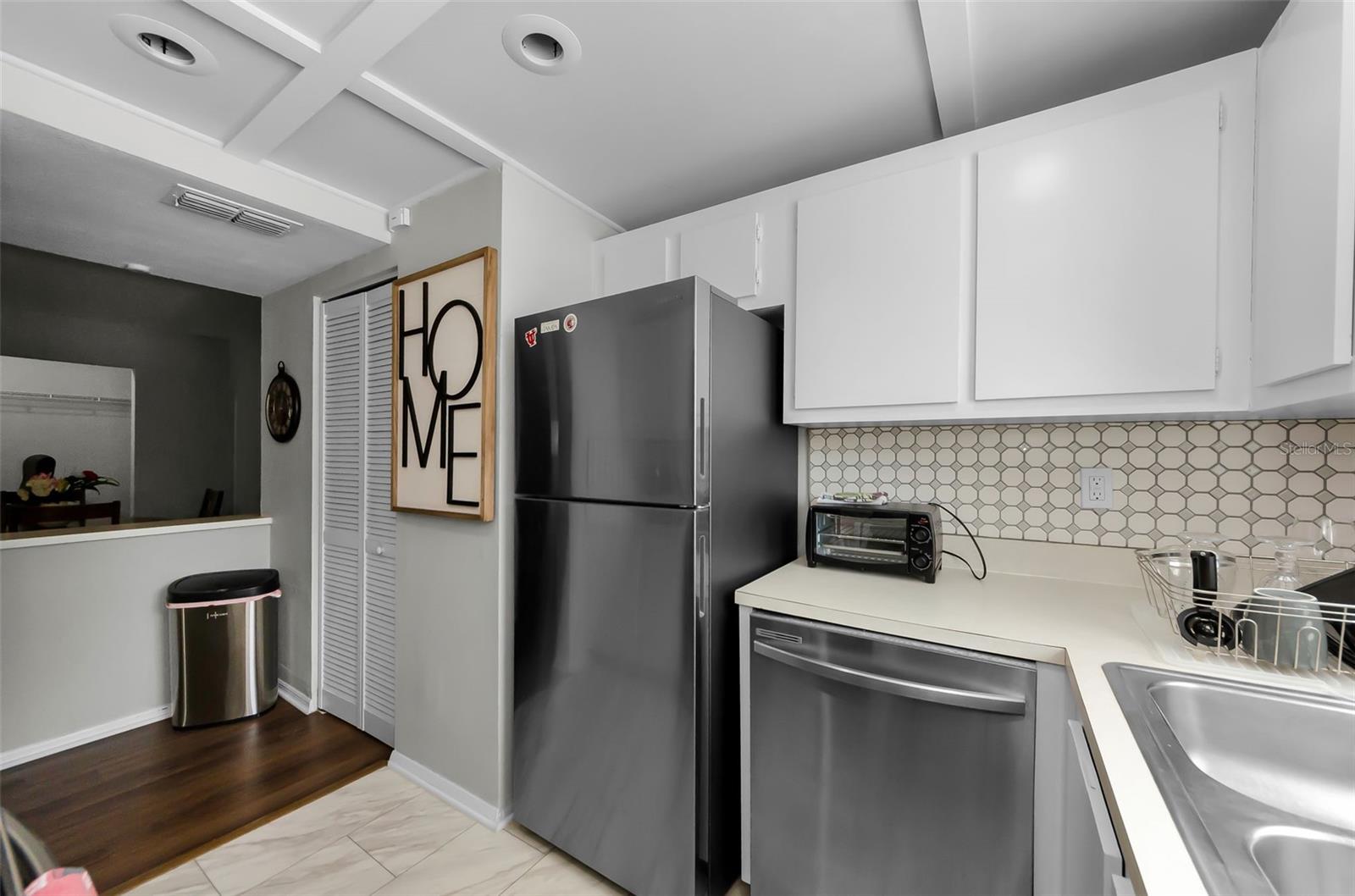 Image 10 of 35 For 420 Bayshore Boulevard 108