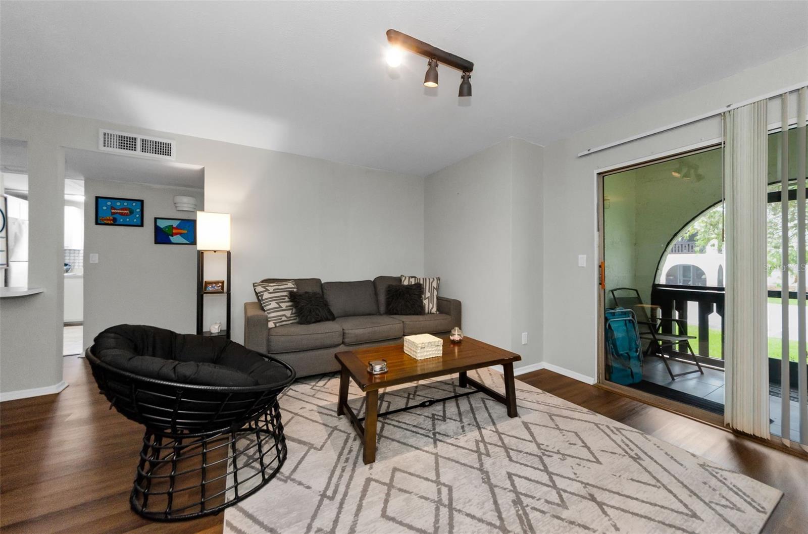 Image 4 of 35 For 420 Bayshore Boulevard 108