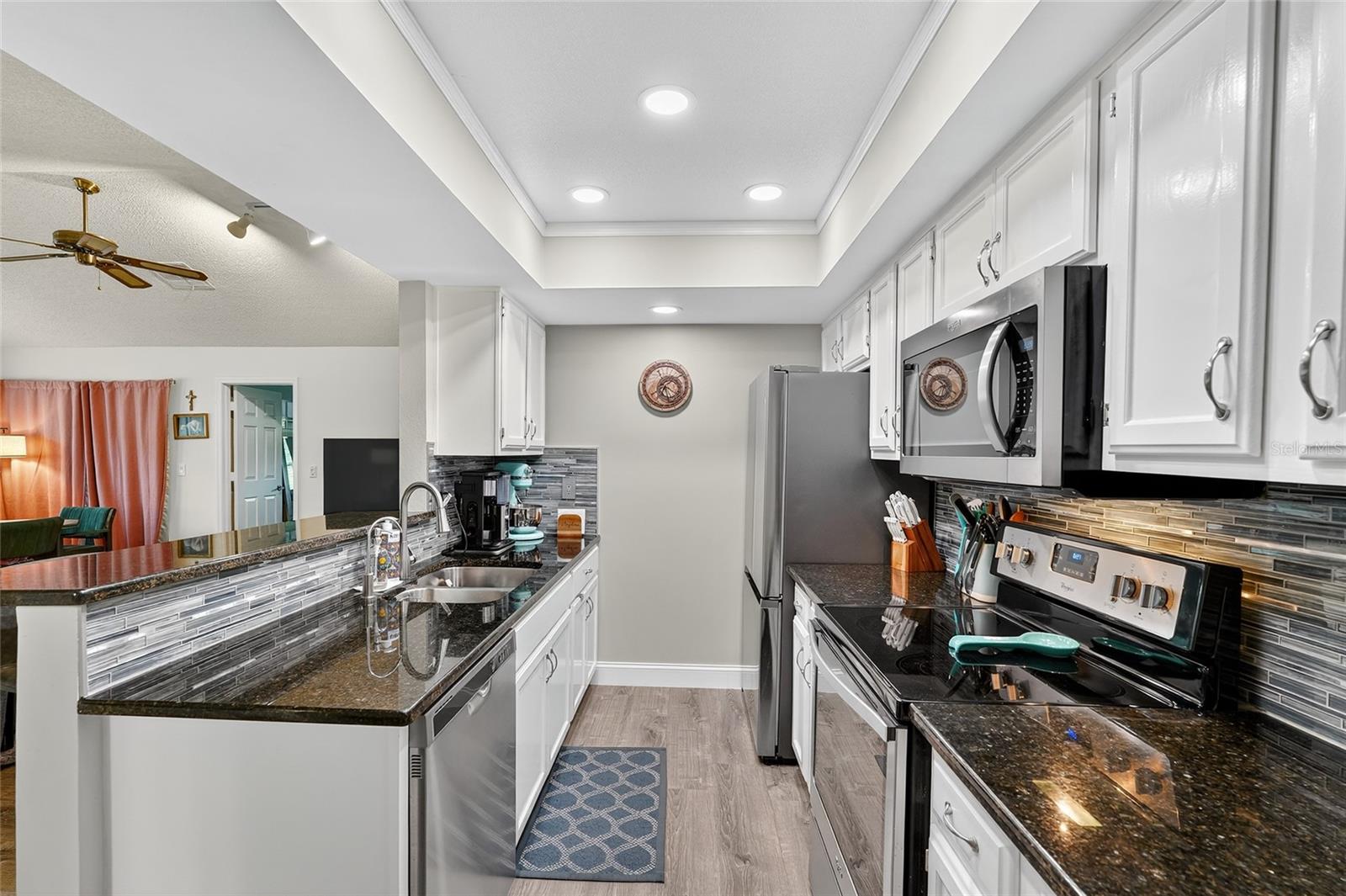 Image 8 of 20 For 3809 River Oaks Court