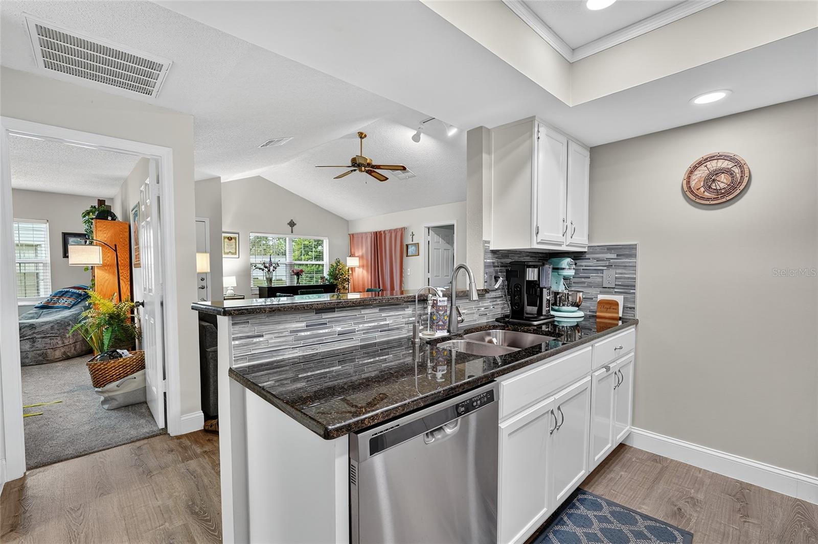 Image 9 of 20 For 3809 River Oaks Court