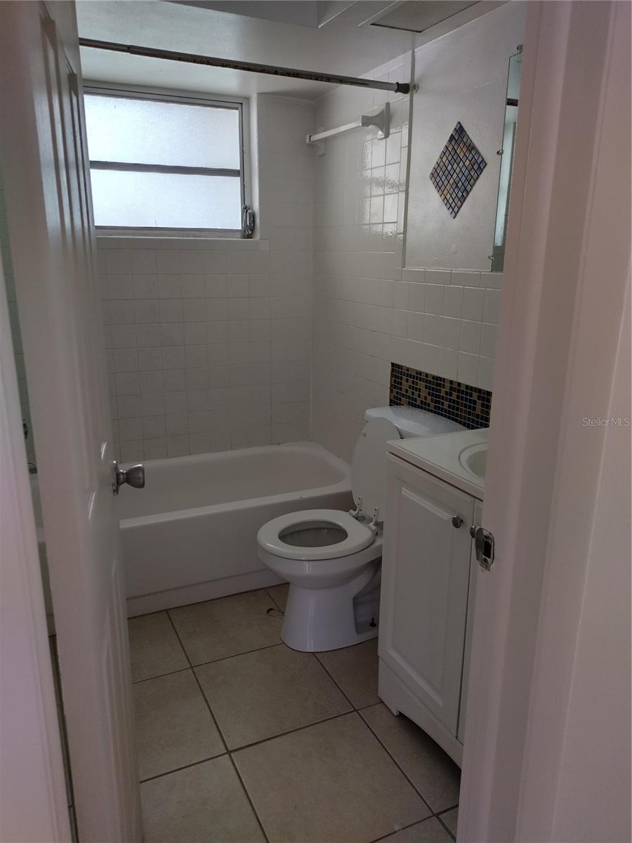 Image 7 of 14 For 5620 Andrea Drive