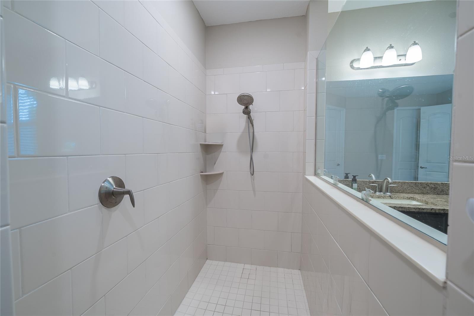 Image 38 of 64 For 5409 Camberwell Lane