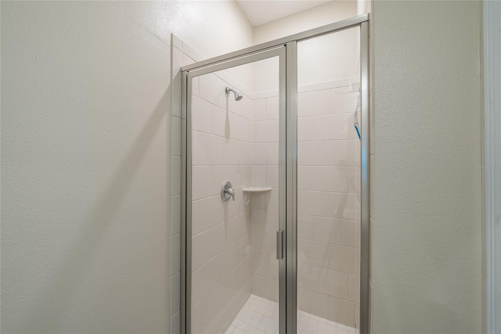 Image 48 of 64 For 5409 Camberwell Lane