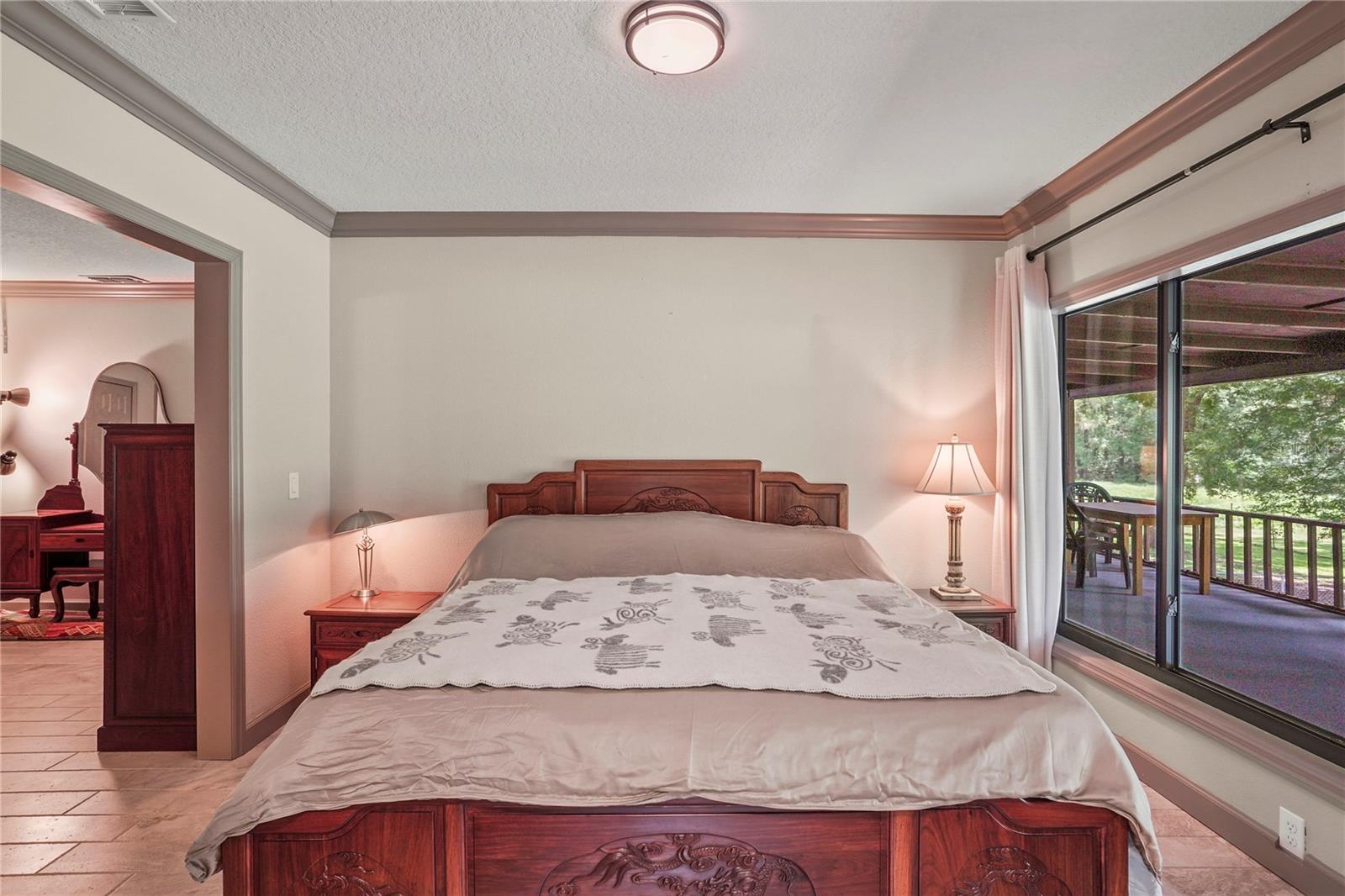 Image 33 of 56 For 9461 Cr 657  