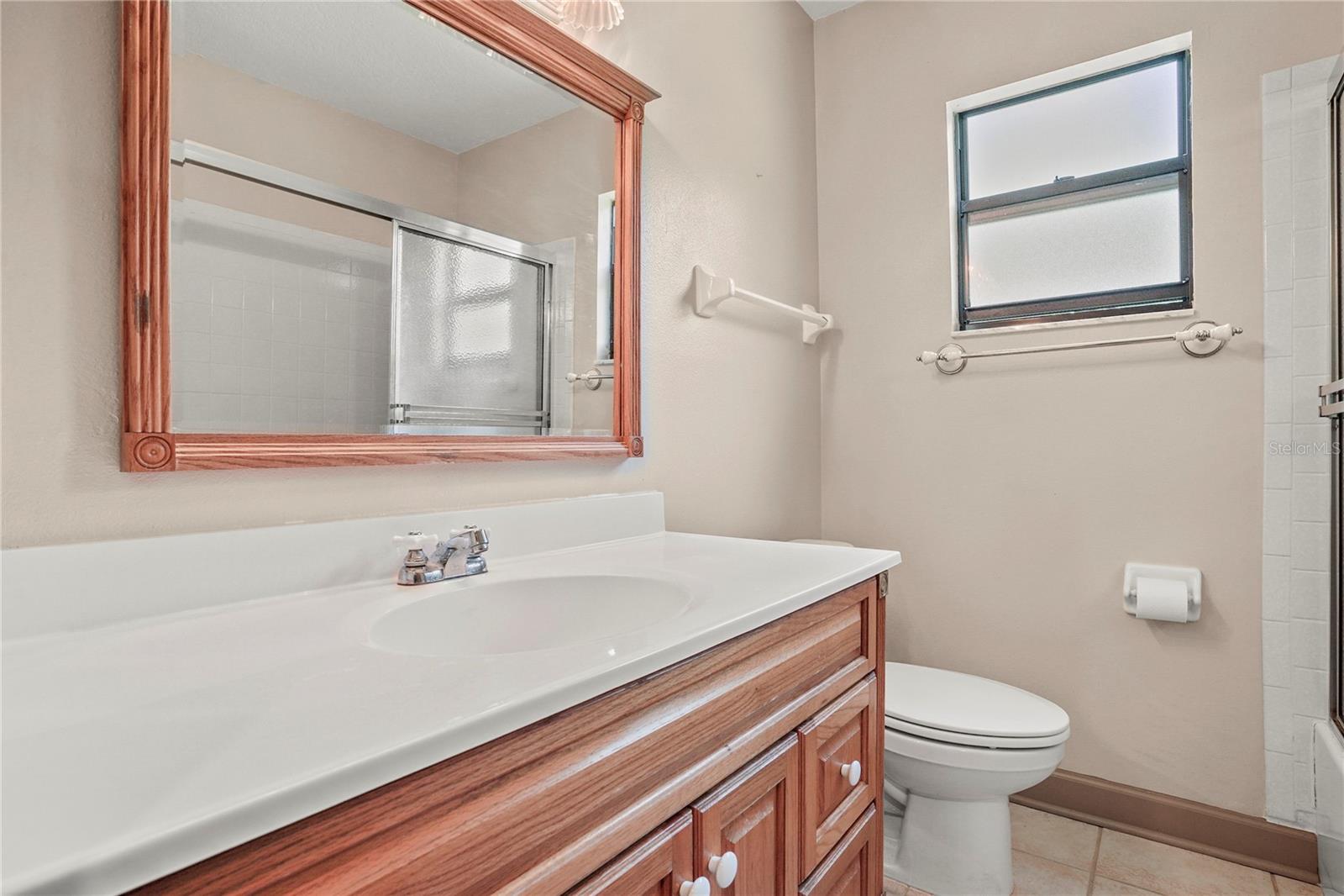 Image 38 of 56 For 9461 Cr 657  
