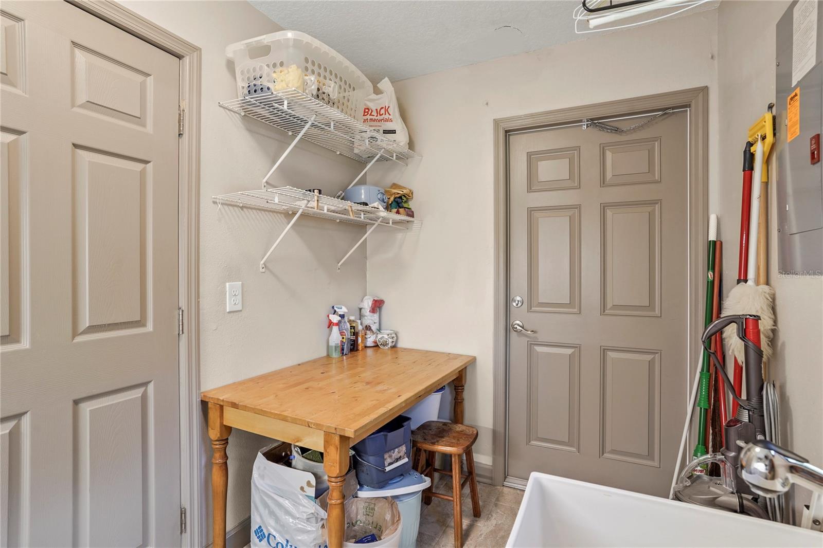 Image 40 of 56 For 9461 Cr 657  
