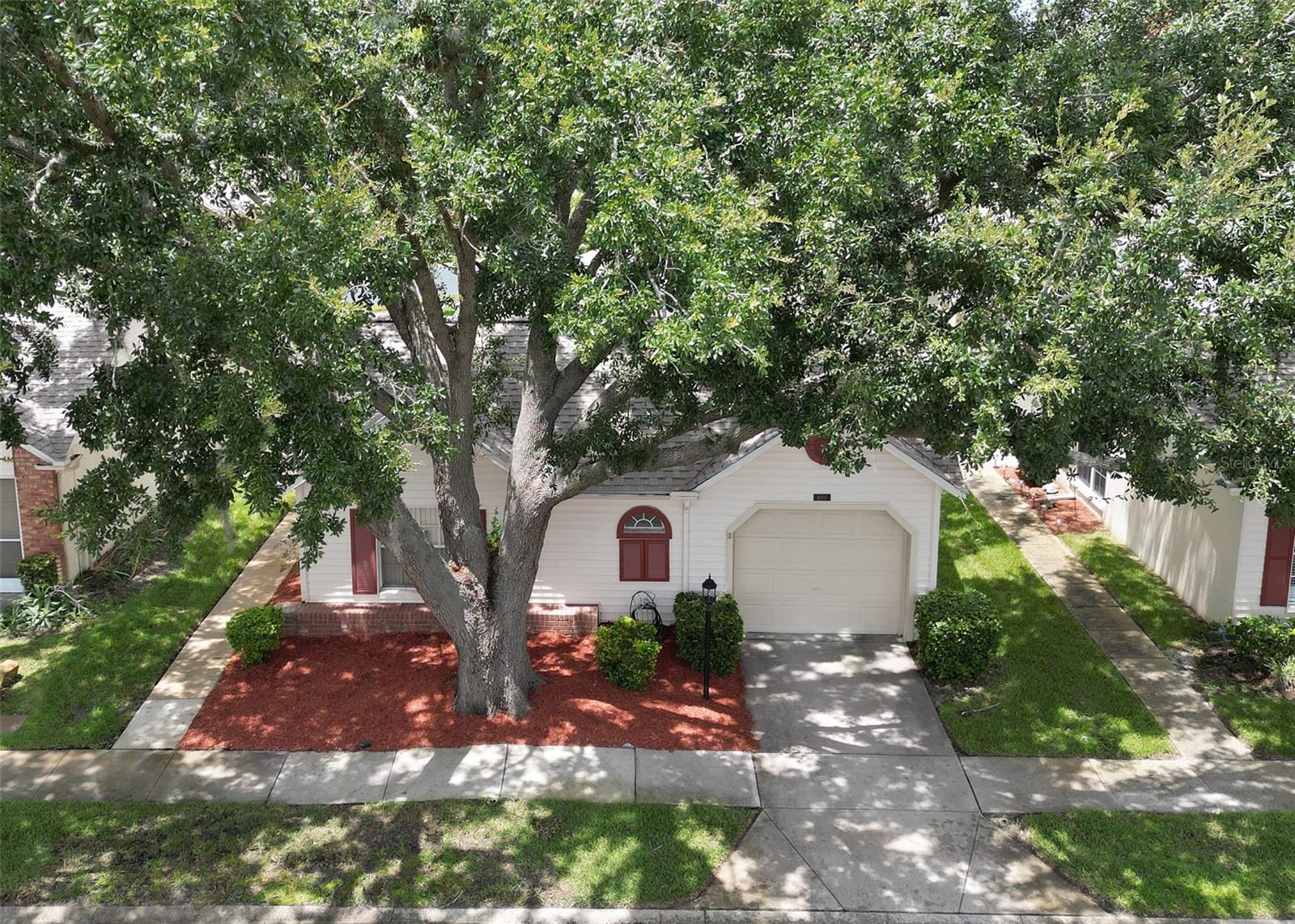 Image 40 of 54 For 4907 Cathedral Court