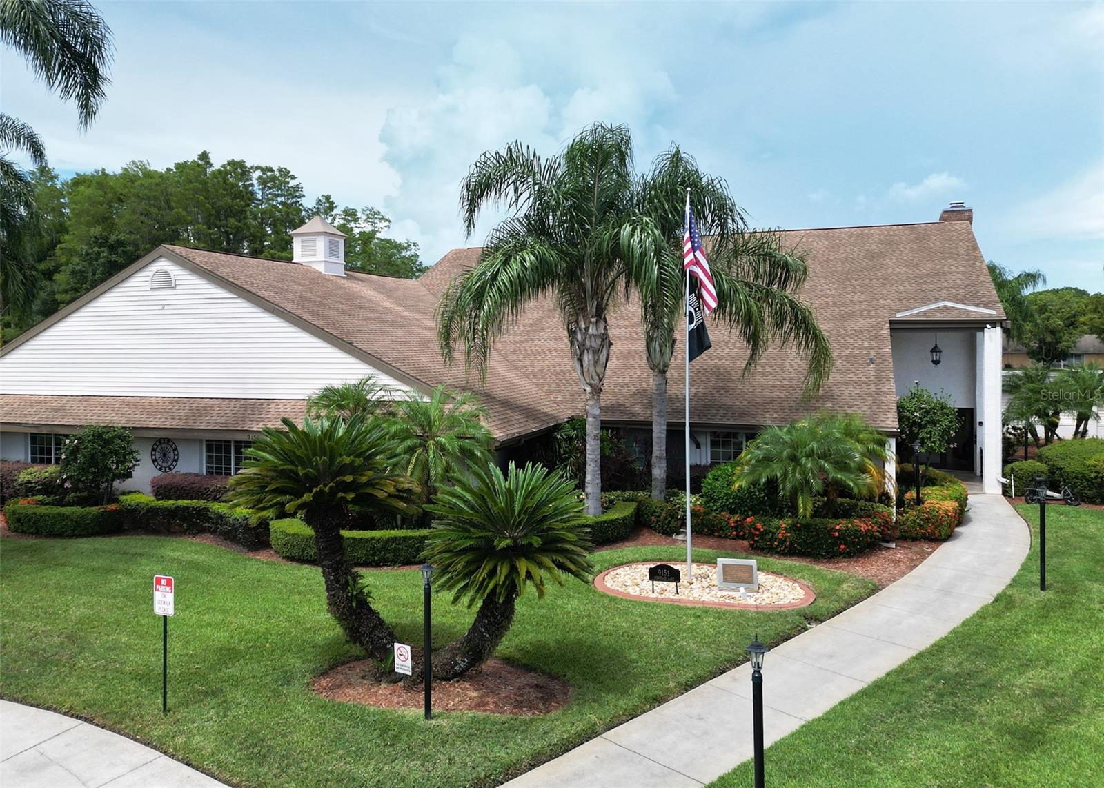 Image 47 of 54 For 4907 Cathedral Court
