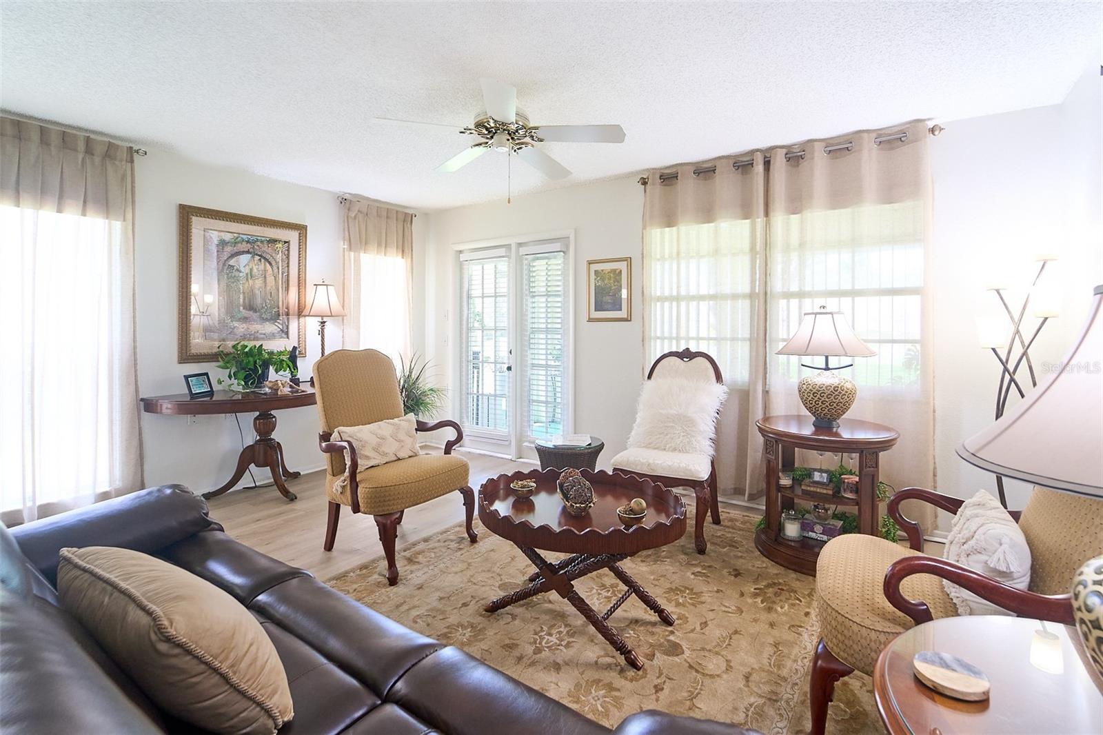 Image 9 of 54 For 4907 Cathedral Court