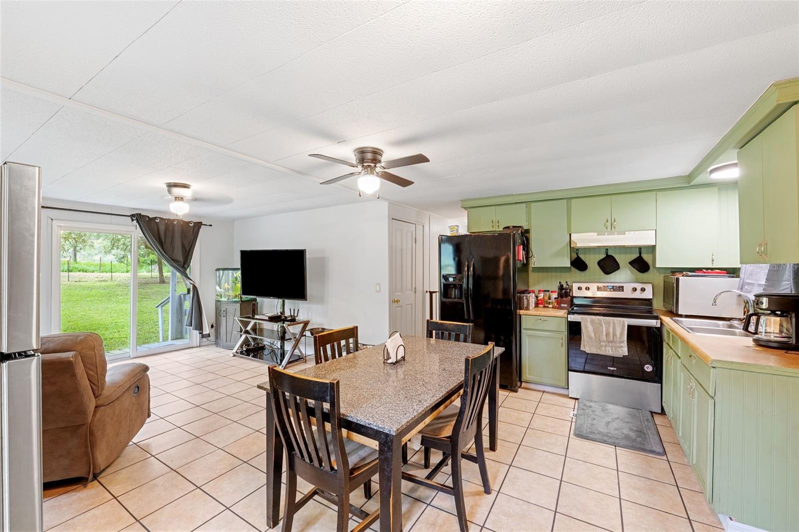 Image 14 of 47 For 35117 Cheshire Street