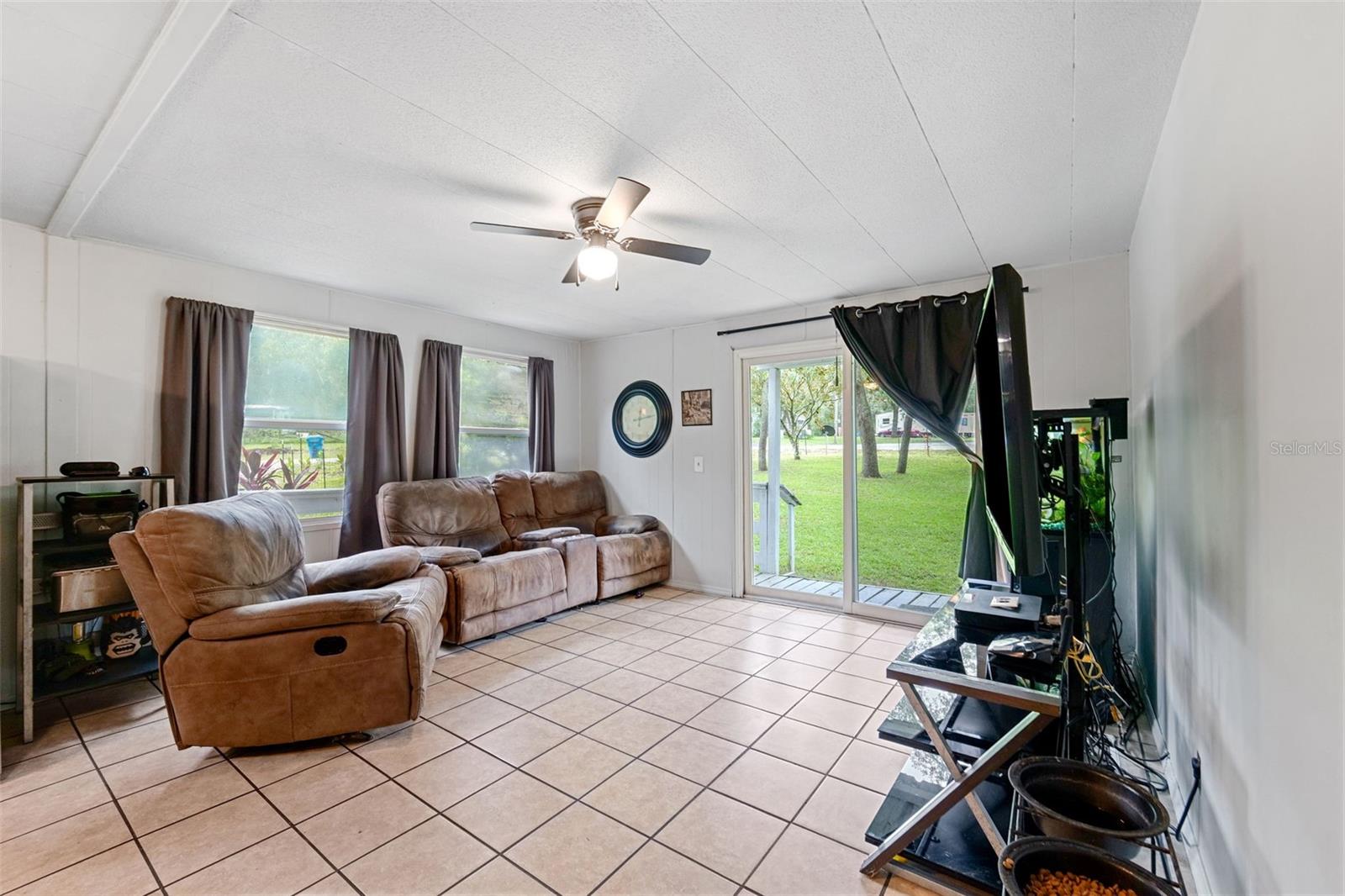 Image 19 of 47 For 35117 Cheshire Street