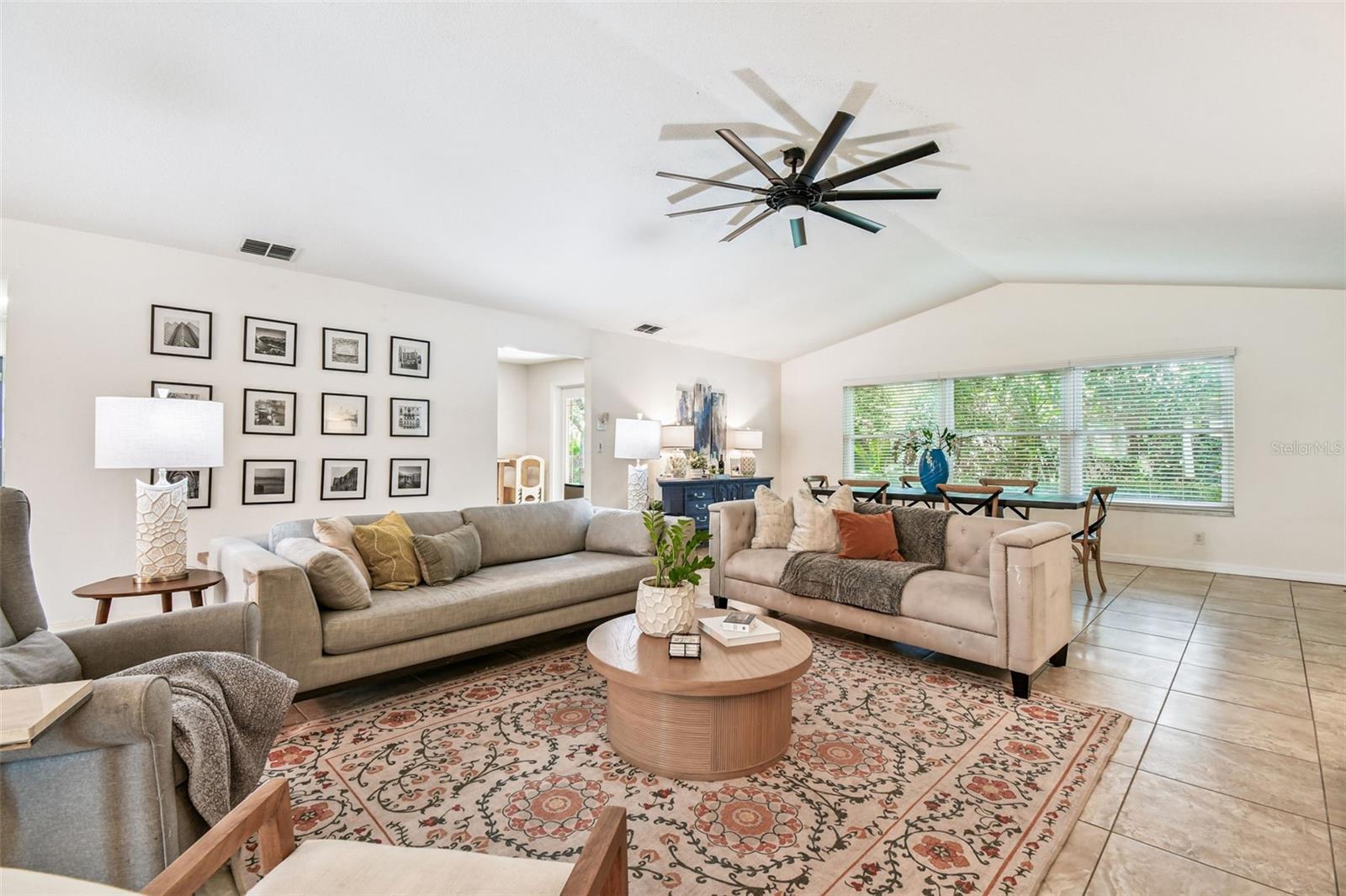 Image 3 of 51 For 1594 Linwood Drive