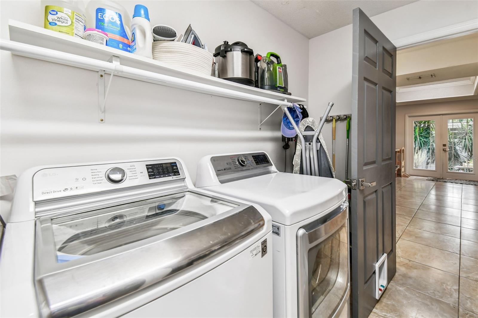 Image 33 of 51 For 1594 Linwood Drive