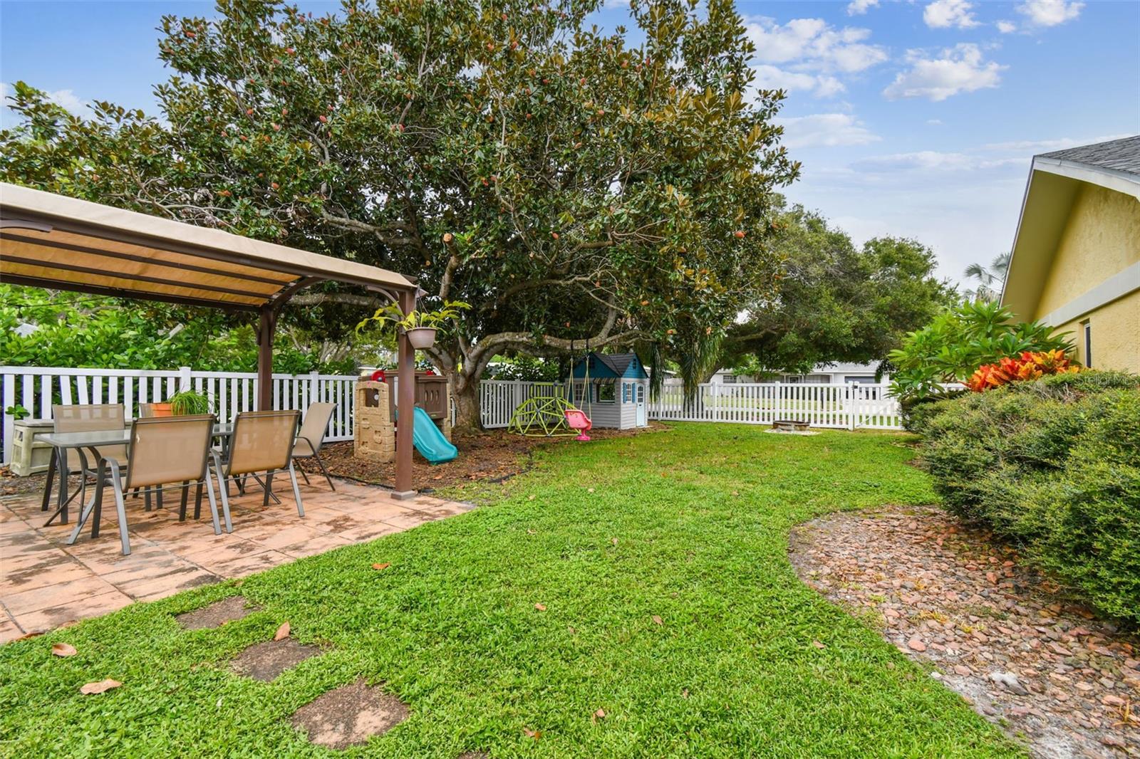Image 35 of 51 For 1594 Linwood Drive