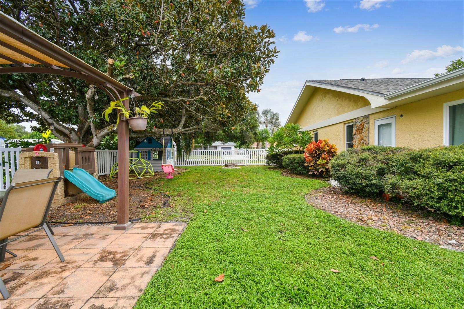 Image 36 of 51 For 1594 Linwood Drive