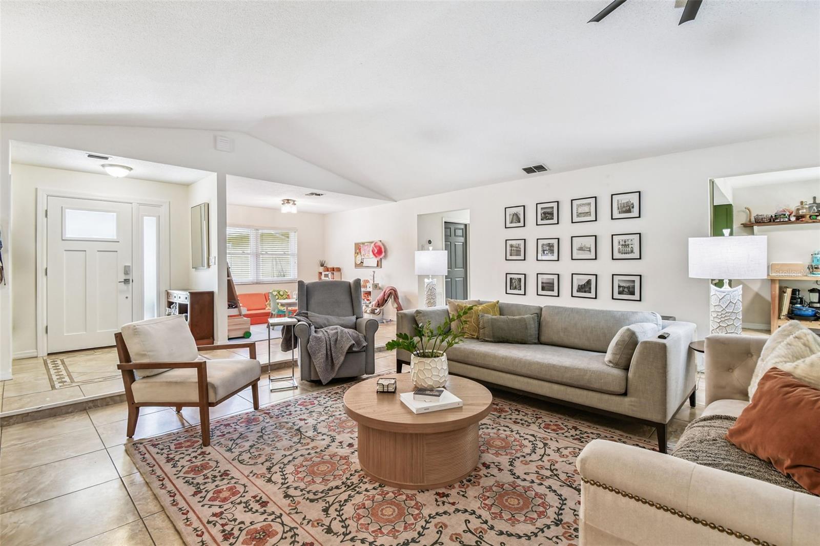 Image 6 of 51 For 1594 Linwood Drive