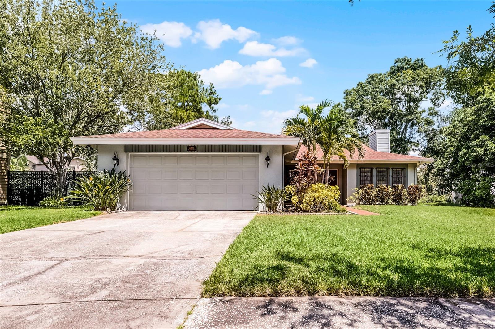 Details for 8208 La Serena Drive, TAMPA, FL 33614