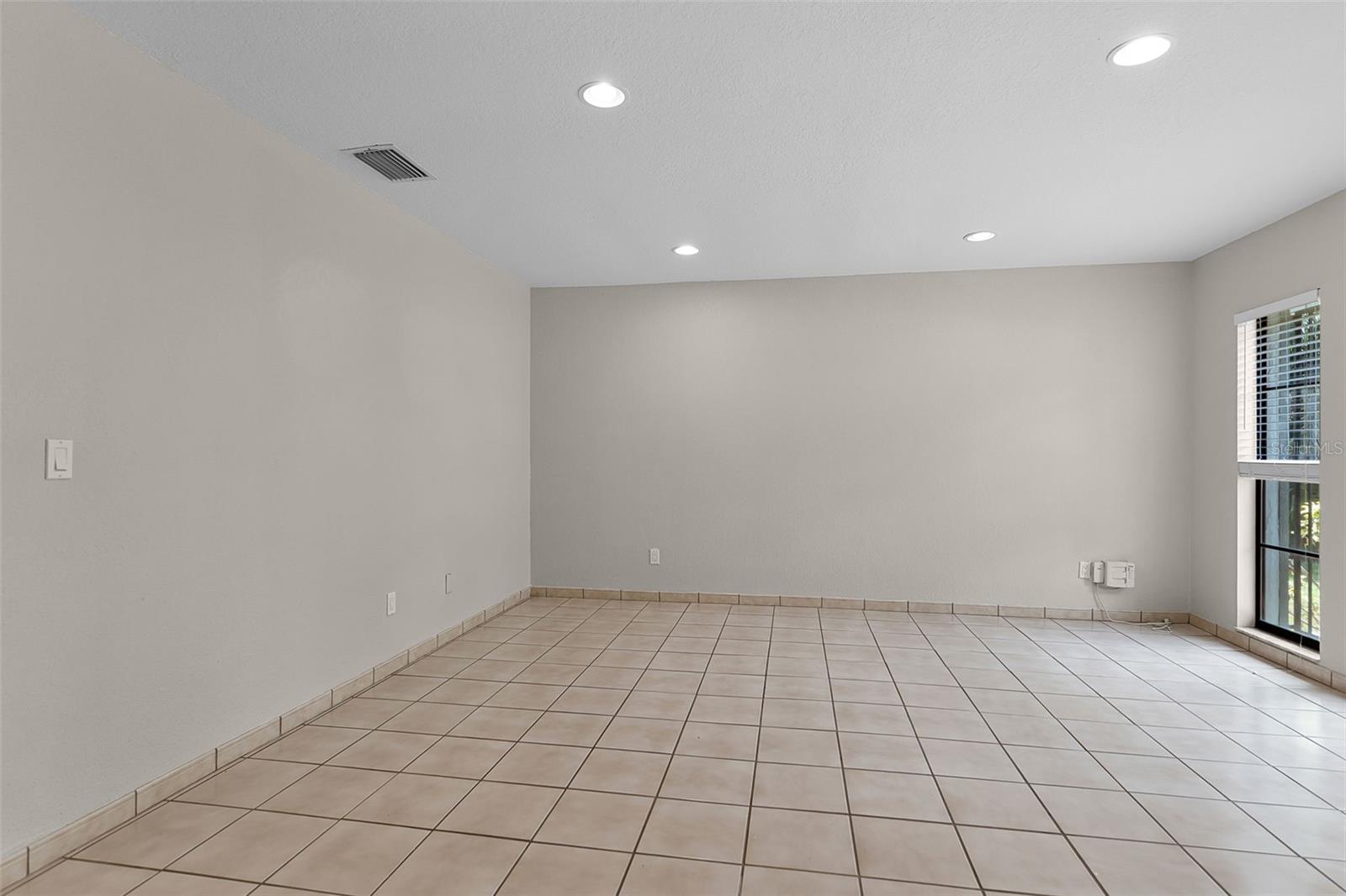 Image 4 of 18 For 8208 La Serena Drive