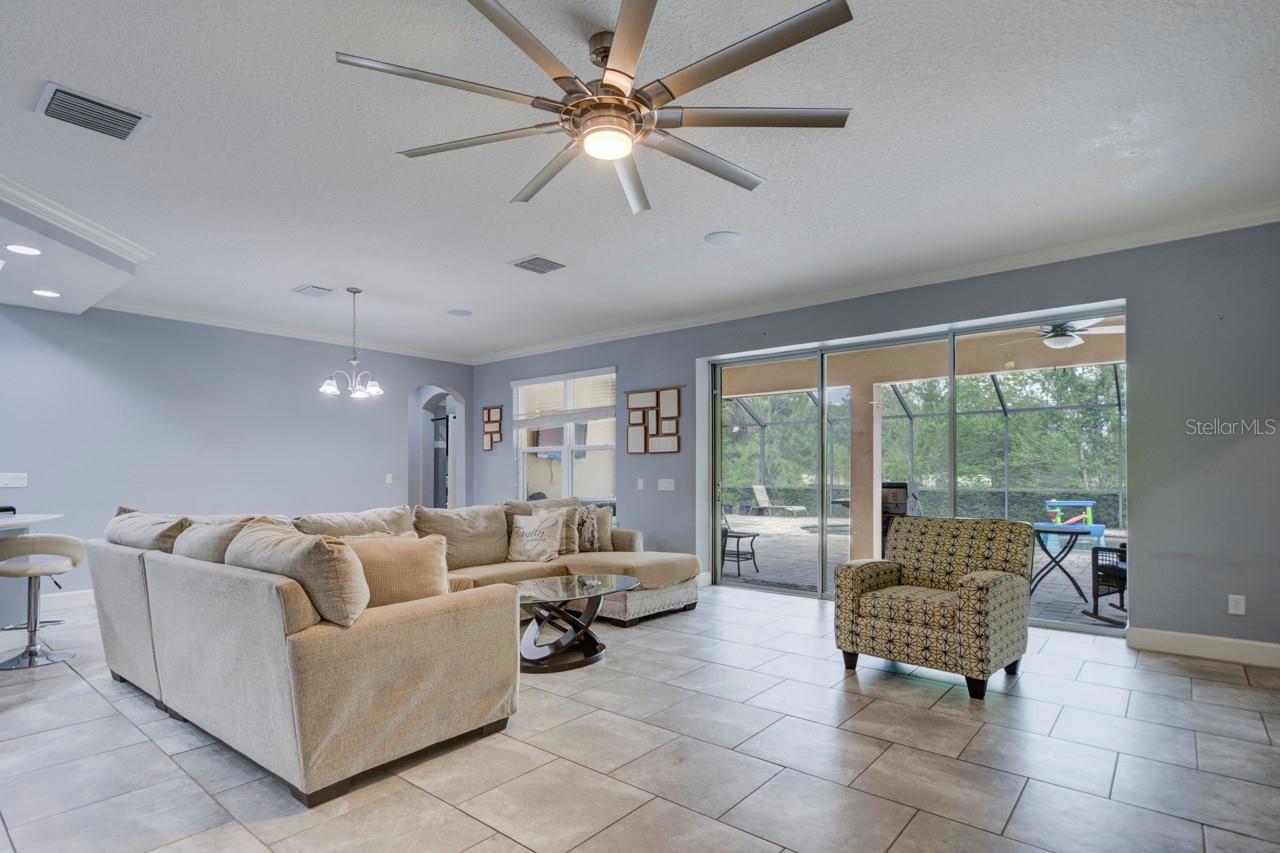 Image 18 of 39 For 3603 Arbor Chase Drive