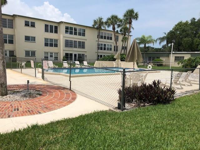 Image 15 of 15 For 11720 Park Boulevard 302