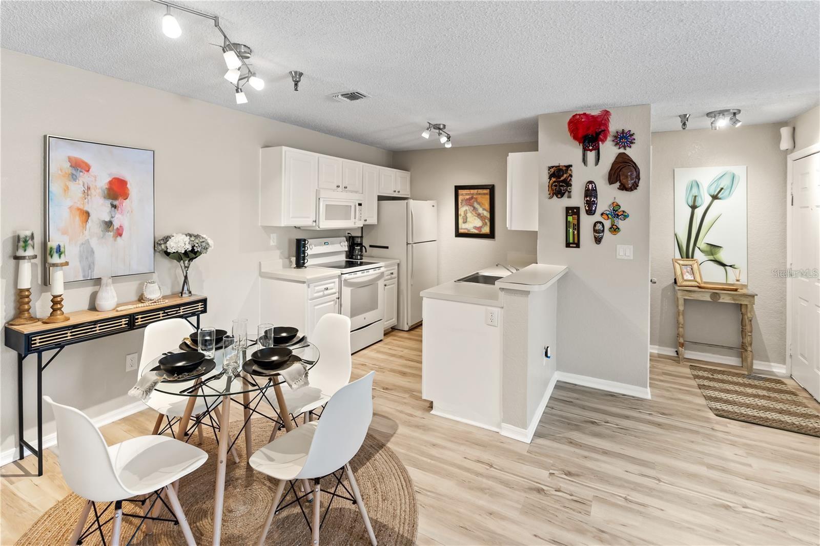 Image 2 of 46 For 10265 Gandy Boulevard N 1601