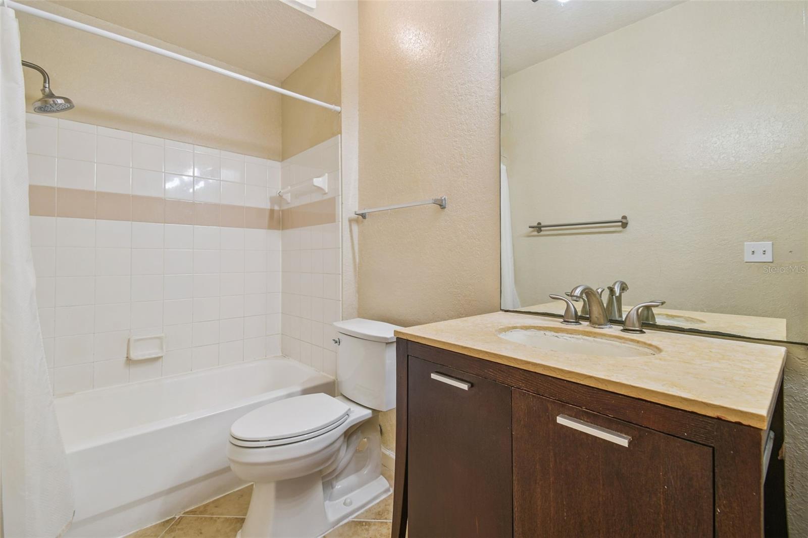 Image 17 of 37 For 17108 Carrington Park Drive 701