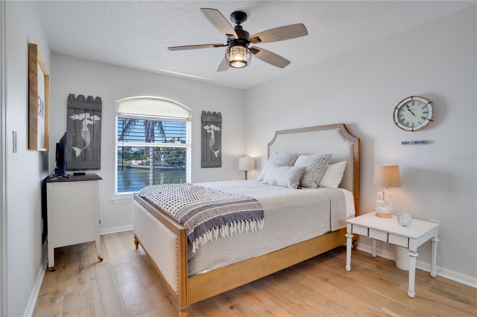 Image 31 of 64 For 333 12th Avenue