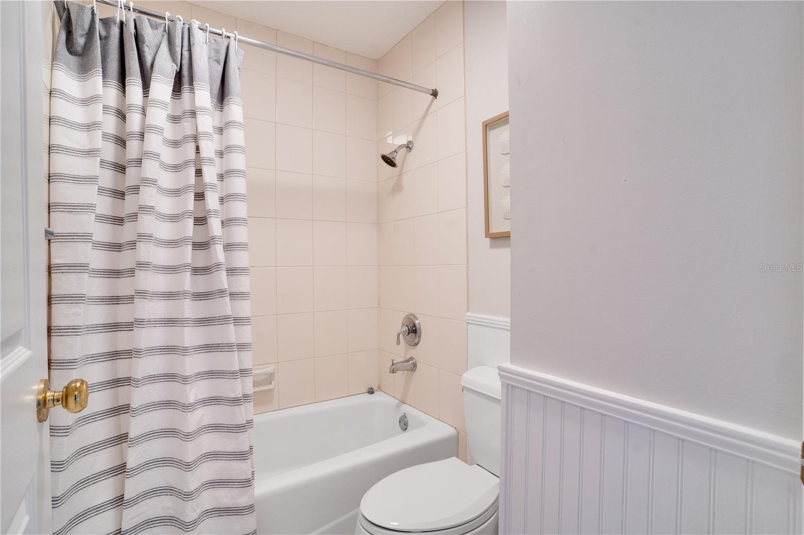 Image 34 of 64 For 333 12th Avenue