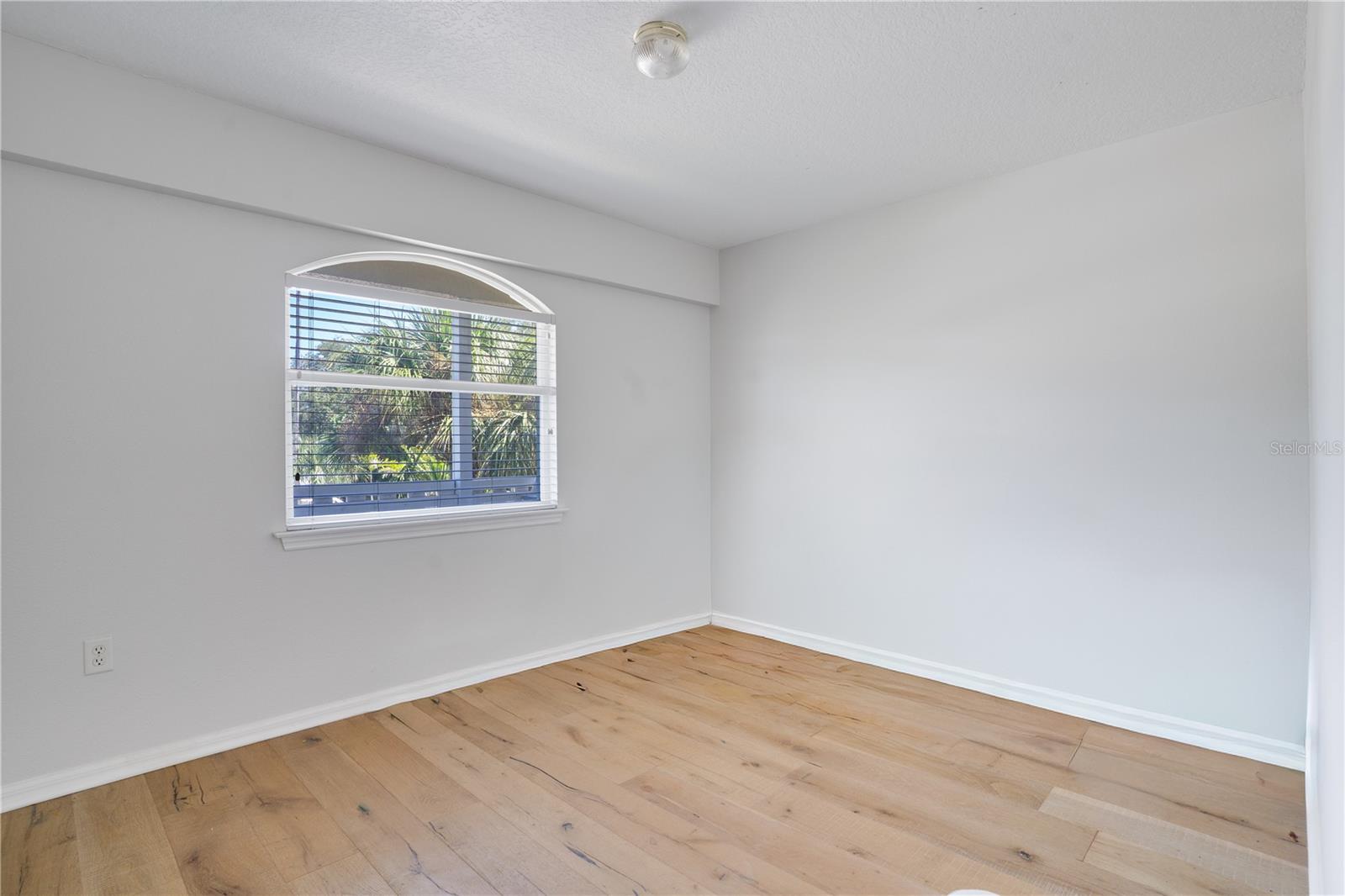 Image 44 of 64 For 333 12th Avenue