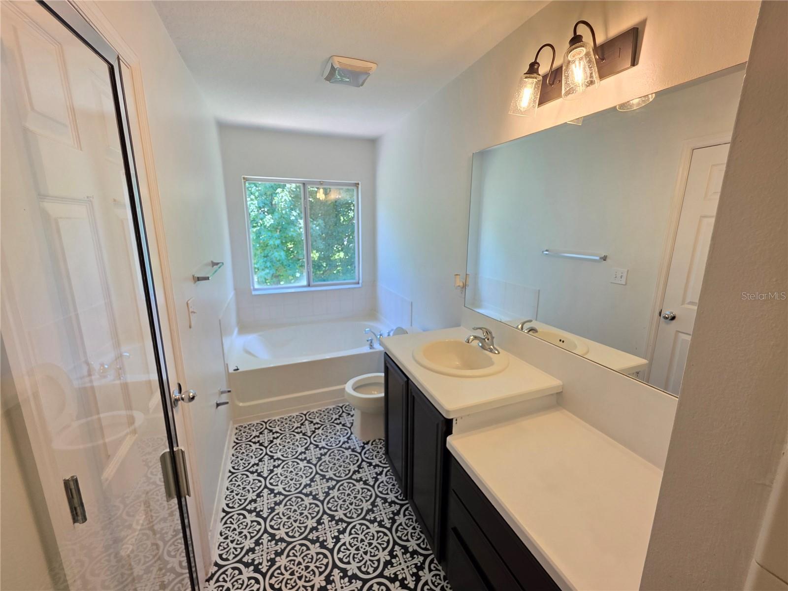 Image 14 of 20 For 3018 Royal Tuscan Lane