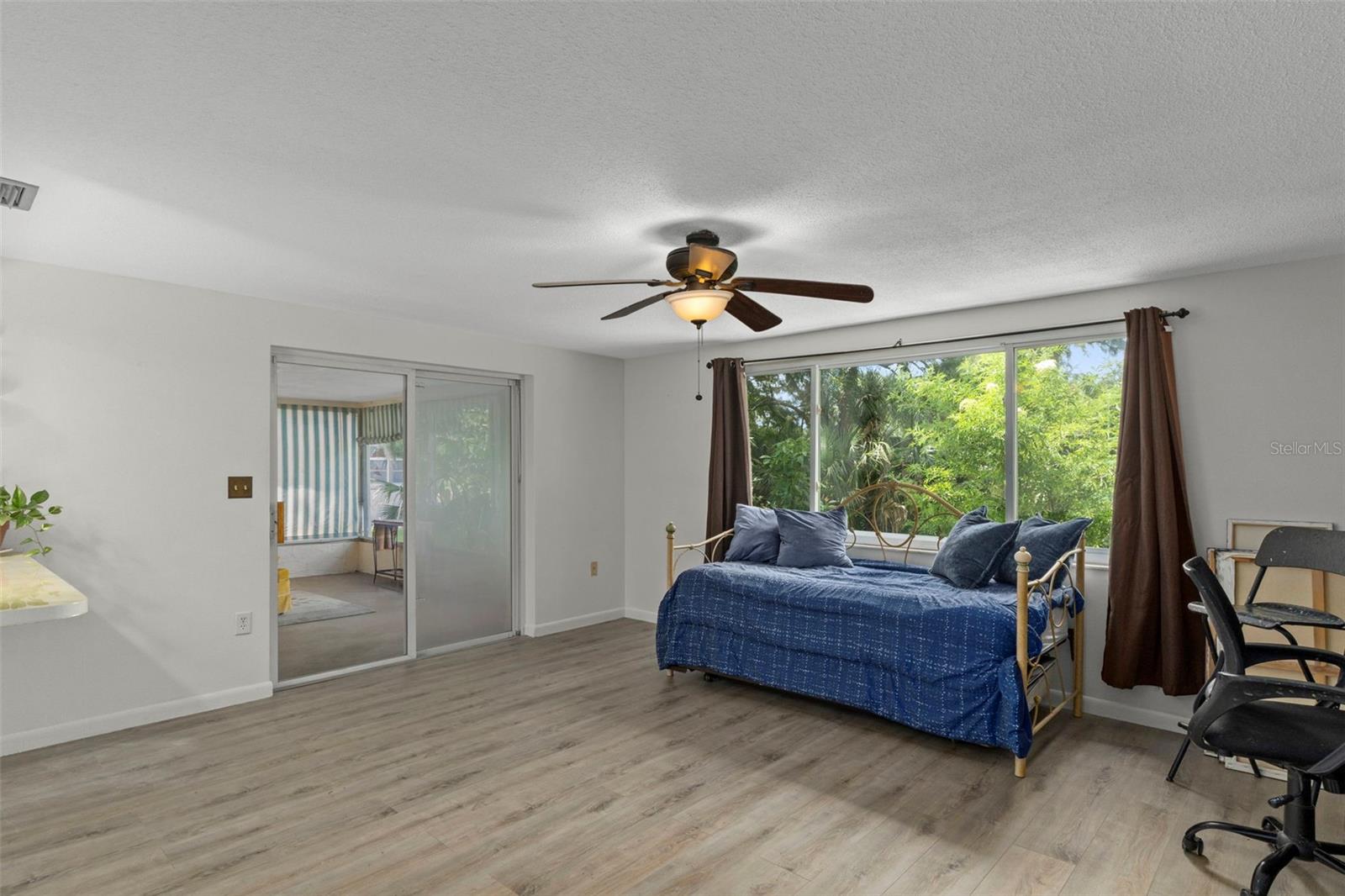 Image 17 of 42 For 7706 Cherrytree Lane