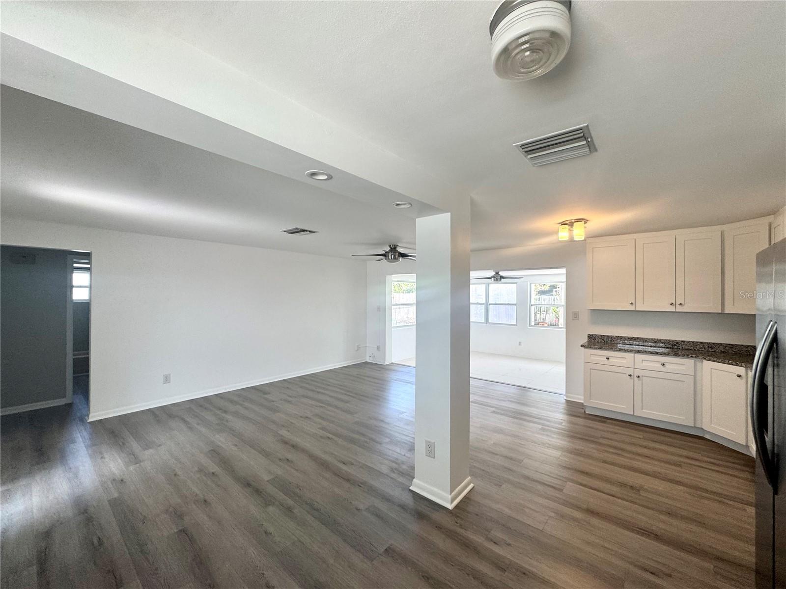 Image 10 of 23 For 13864 Dominica Drive