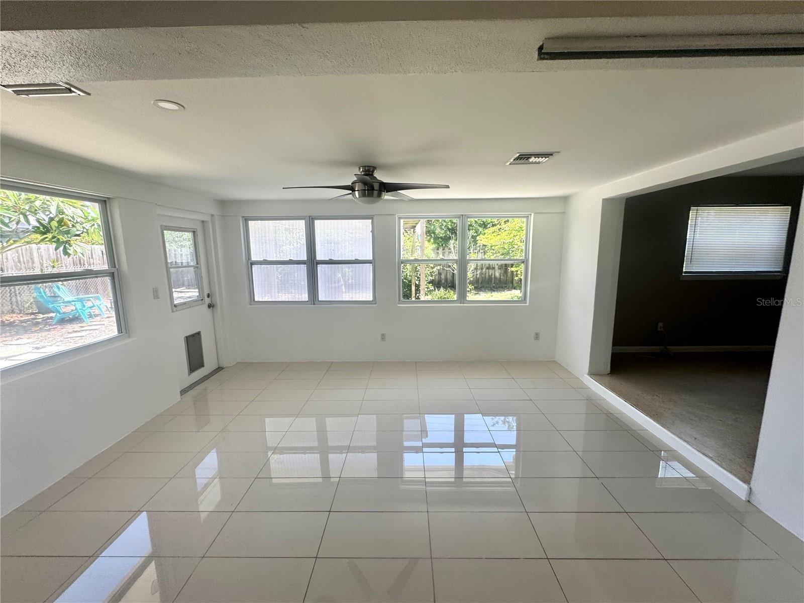 Image 13 of 23 For 13864 Dominica Drive