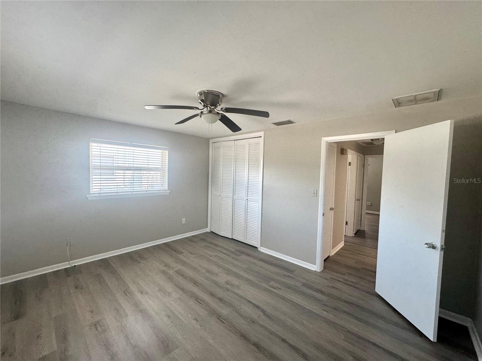 Image 17 of 23 For 13864 Dominica Drive