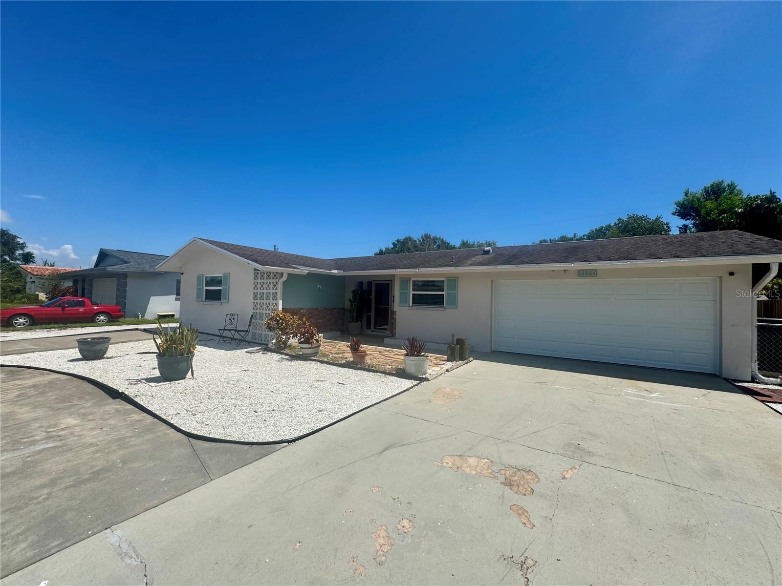 Image 2 of 23 For 13864 Dominica Drive