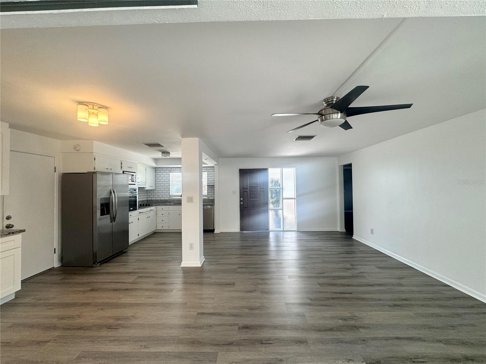 Image 5 of 23 For 13864 Dominica Drive