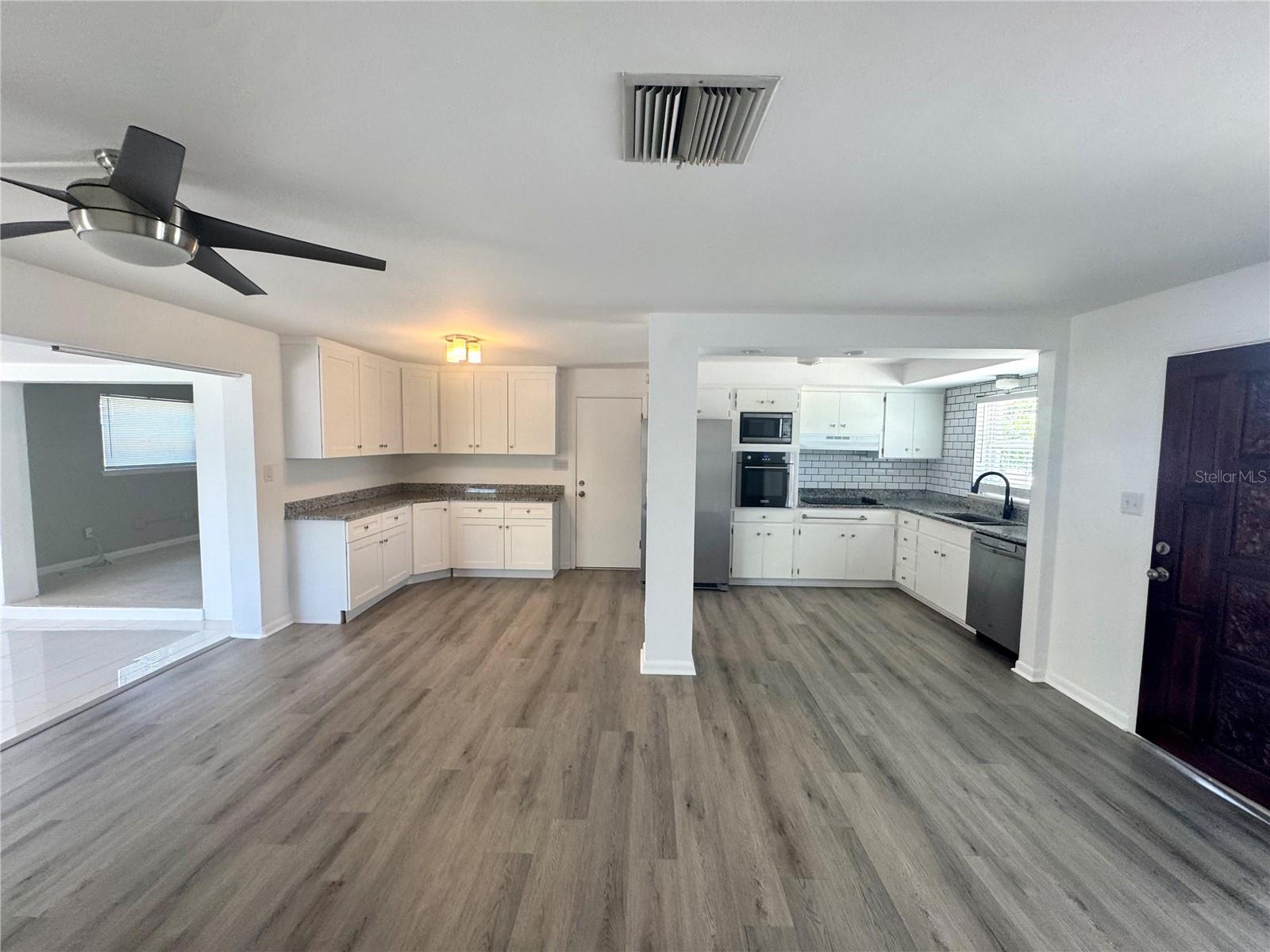 Image 7 of 23 For 13864 Dominica Drive