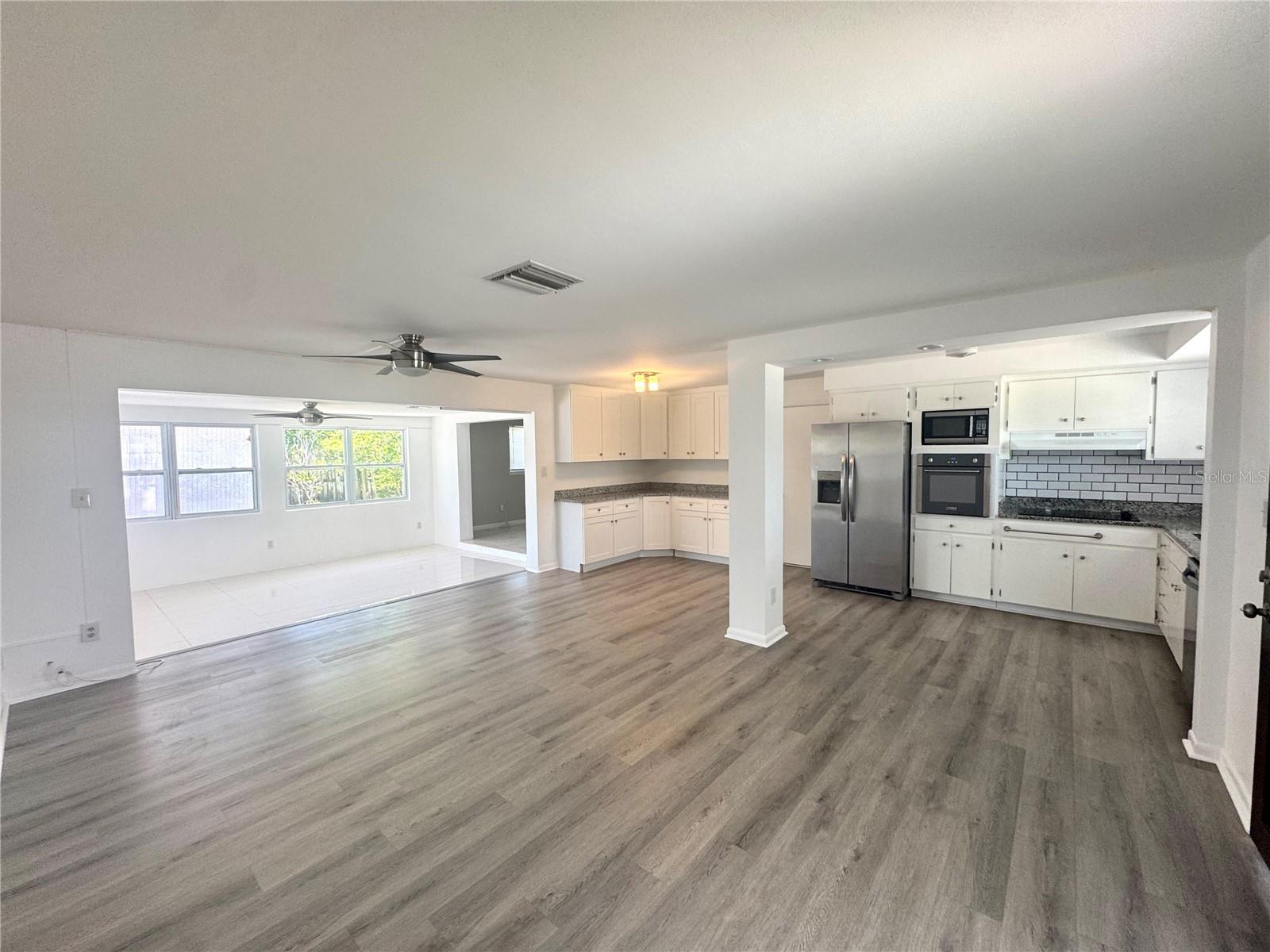 Image 8 of 23 For 13864 Dominica Drive