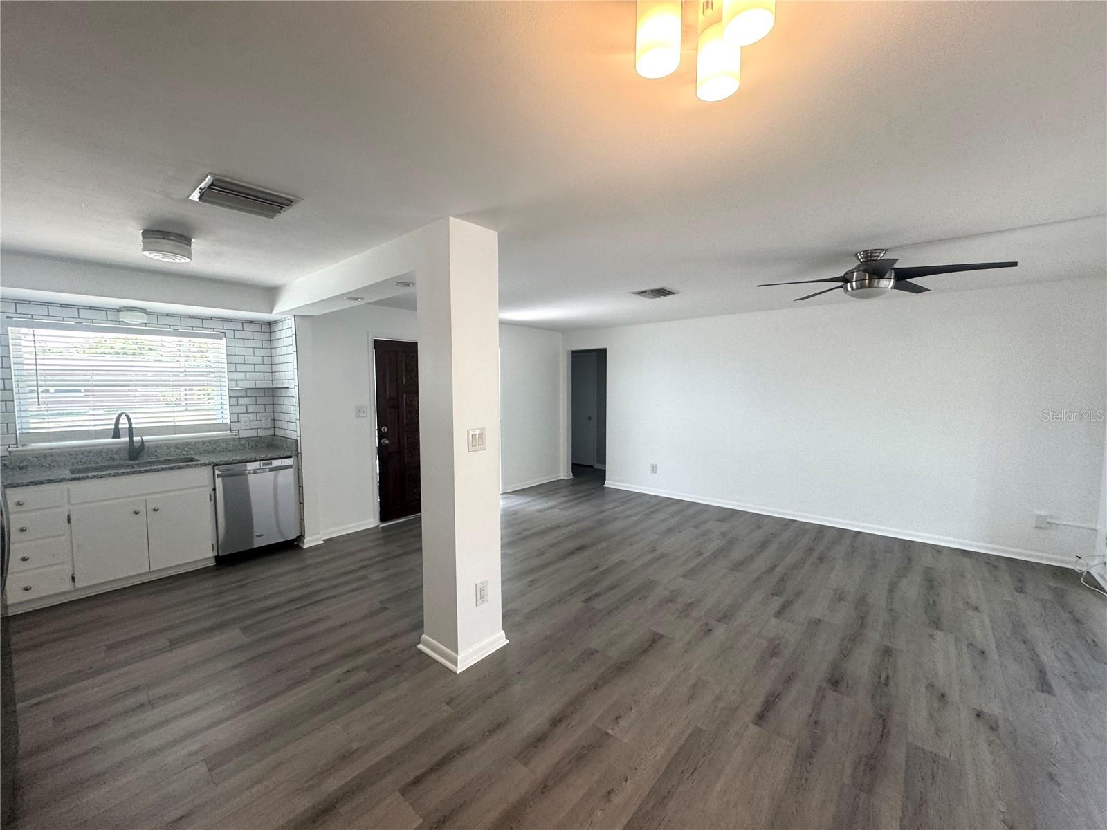 Image 9 of 23 For 13864 Dominica Drive
