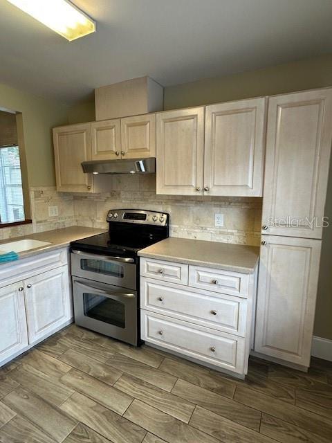 Image 9 of 23 For 3132 St Clair Avenue A