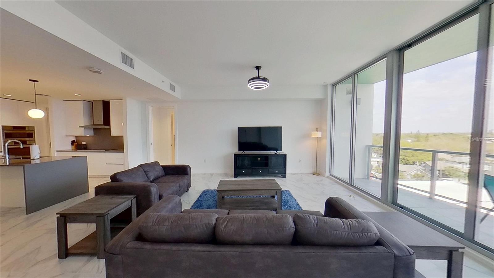 Image 12 of 88 For 777 3rd Avenue N 804
