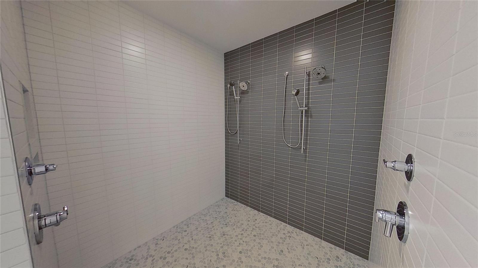 Image 15 of 88 For 777 3rd Avenue N 804
