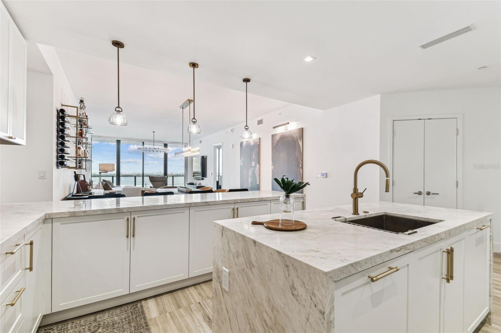 Image 10 of 56 For 2912 Santiago Street 1402