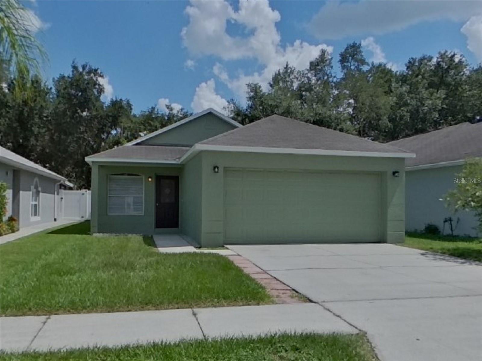 Details for 5852 Lake Front Drive, WESLEY CHAPEL, FL 33545