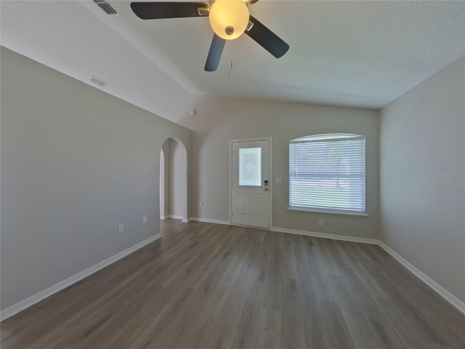 Image 2 of 16 For 5852 Lake Front Drive