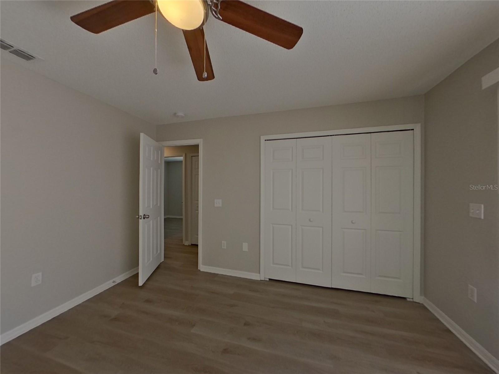 Image 8 of 16 For 5852 Lake Front Drive