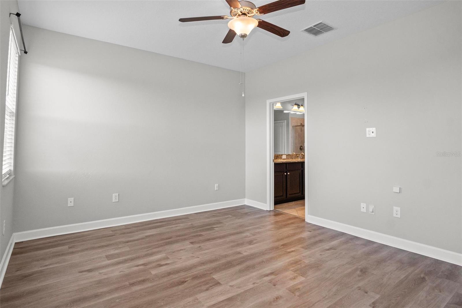 Image 17 of 32 For 1819 Redmond Brook Lane
