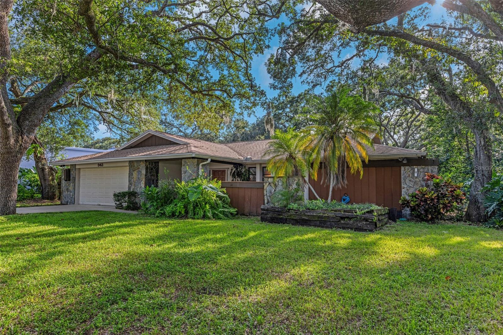 Details for 943 Spanish Oaks Boulevard, PALM HARBOR, FL 34683
