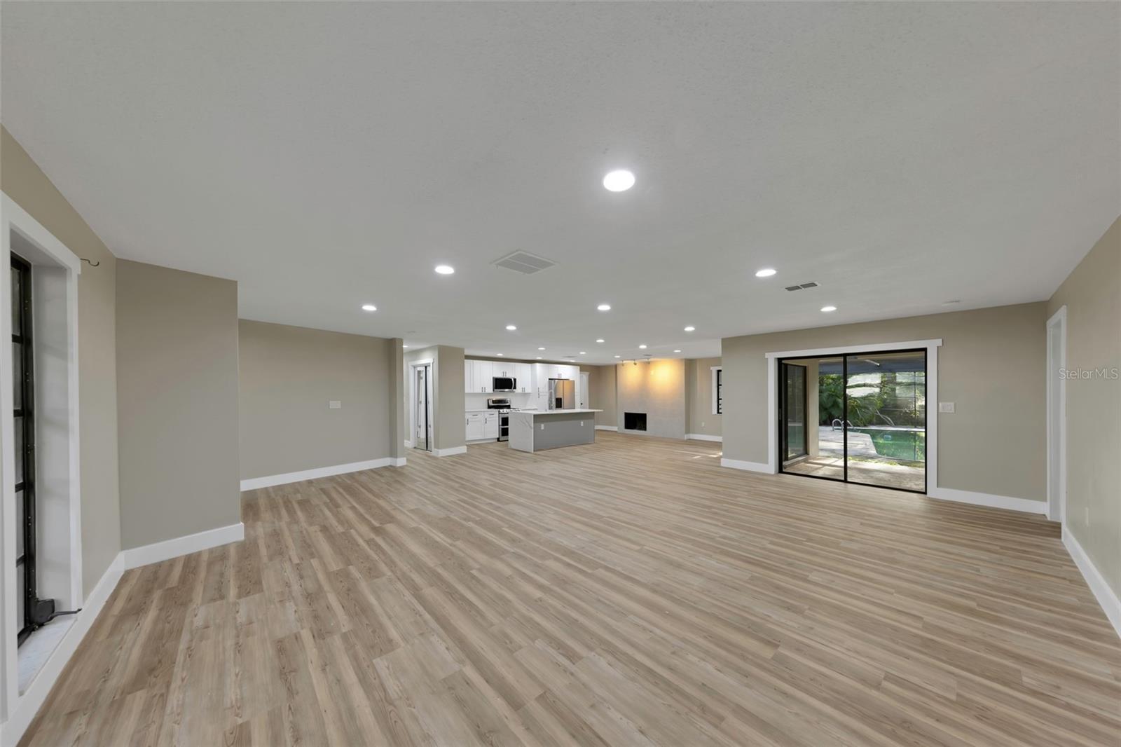 Image 10 of 30 For 943 Spanish Oaks Boulevard