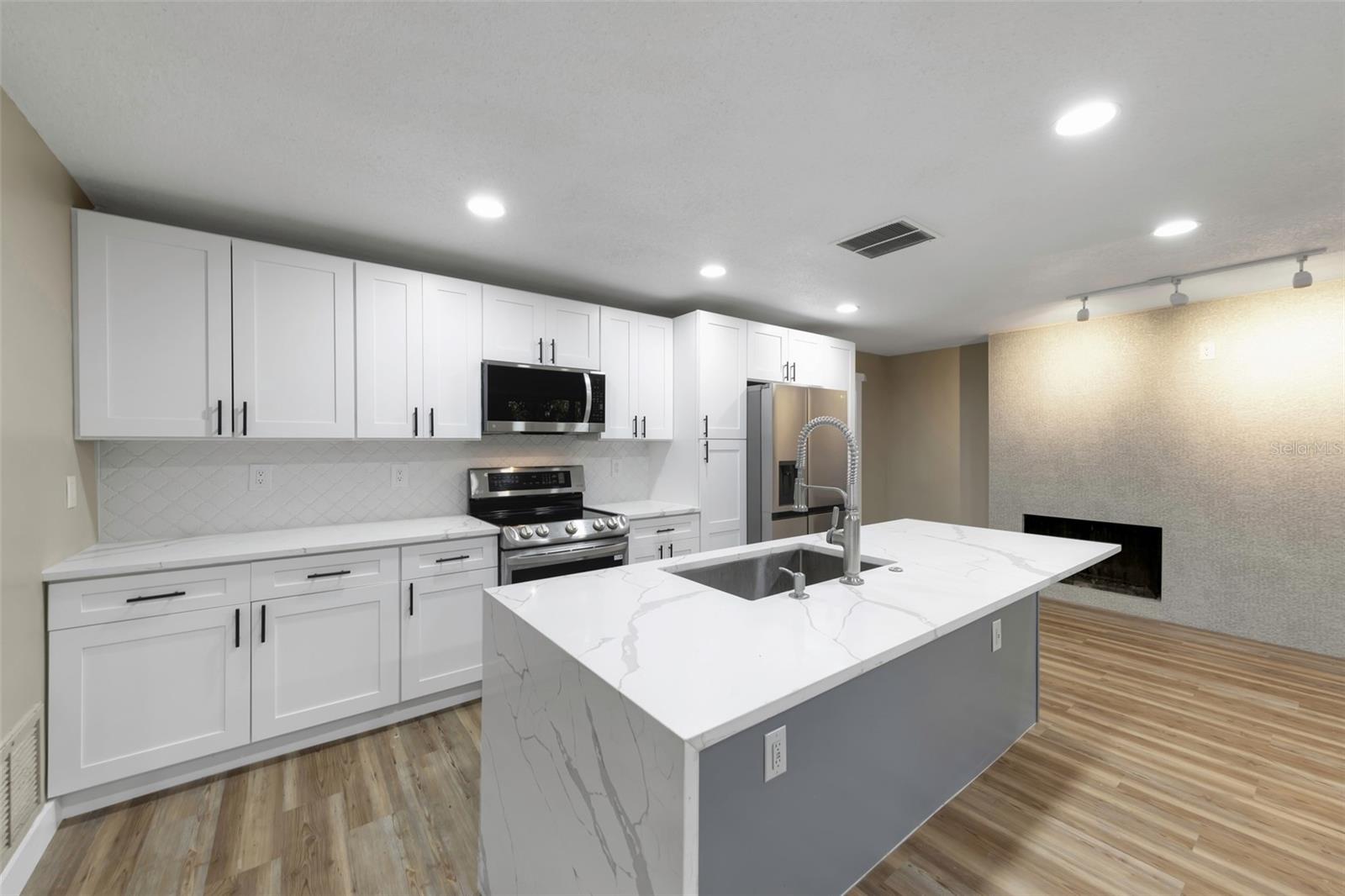 Image 14 of 30 For 943 Spanish Oaks Boulevard